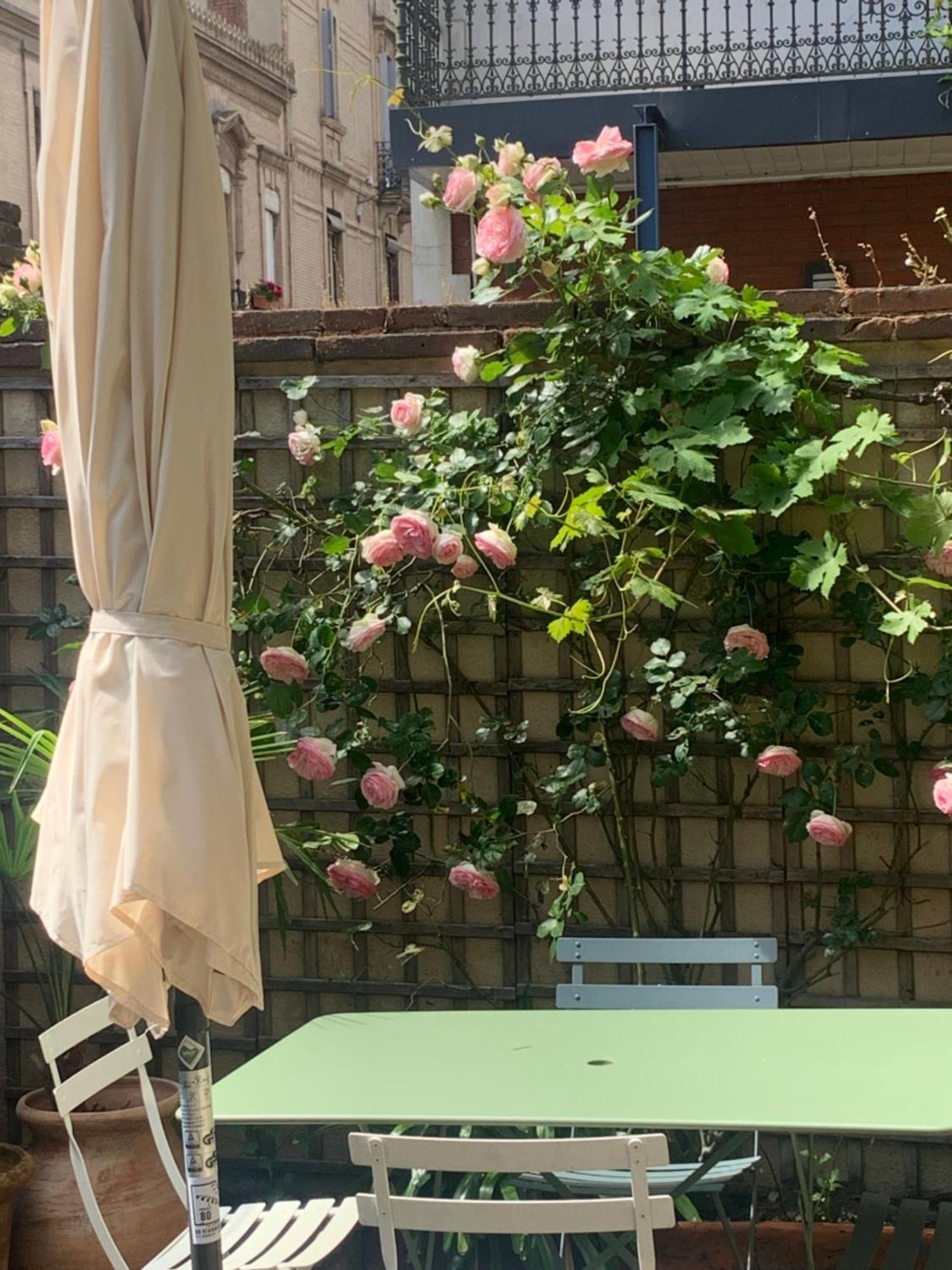 Les Loges Des Chalets Toulouse Exterior foto
